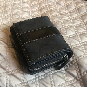 Coach signature compact wallet